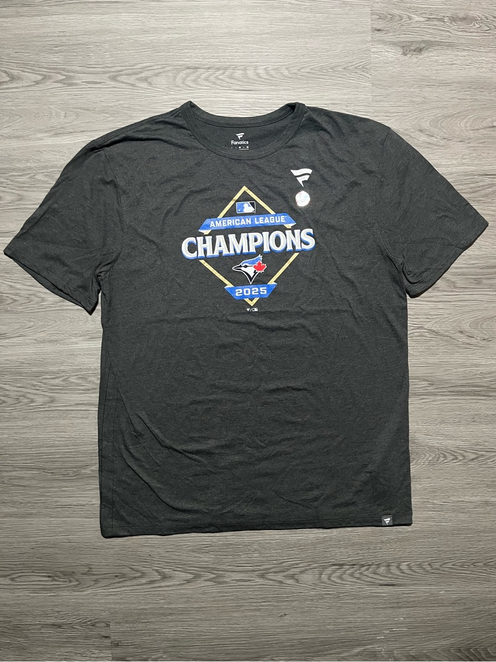 Toronto Blue Jays American League champions 2025 graphic T-shirt Fanatics Large